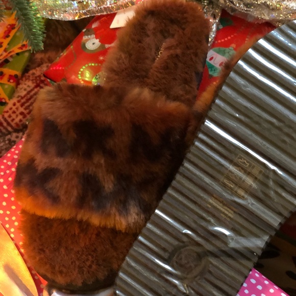 Michael Kors Janis Faux Fur Slide Sandals - Picture 1 of 3